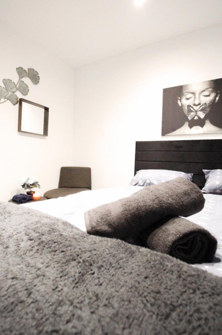 Comfortable Rooms In Akh Area Vienna Exterior photo