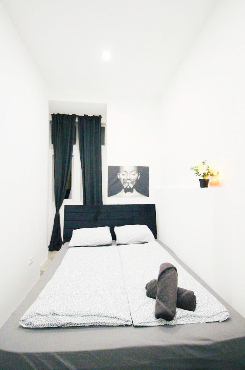 Comfortable Rooms In Akh Area Vienna Exterior photo