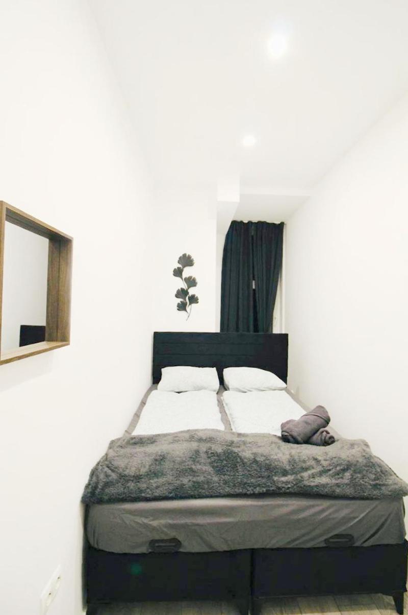 Comfortable Rooms In Akh Area Vienna Exterior photo